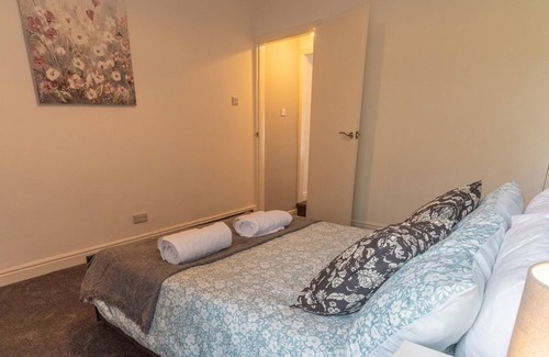 Sneinton Casa | Pass the Keys | Beautifully Home close to City Centre with parking