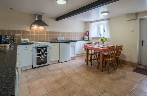 Tremain Casa | Pass the Keys | Beautiful Rural Cottage Sleeps 4