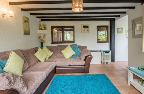 Tremain Casa | Pass the Keys | Beautiful Rural Cottage Sleeps 4