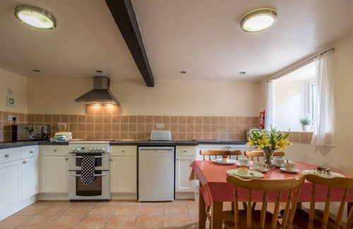 Tremain Casa | Pass the Keys | Beautiful Rural Cottage Sleeps 4