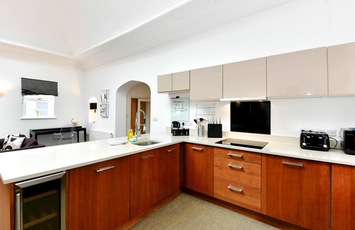 Pontcanna Apartamento | Pass the Keys | Beautiful 3 bedroom apartment!