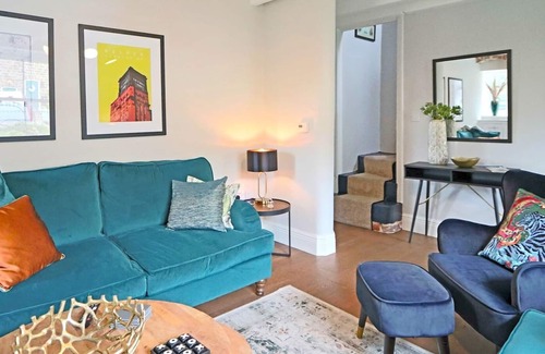 Milford Casa | Pass the Keys | Beautiful Character Cottage