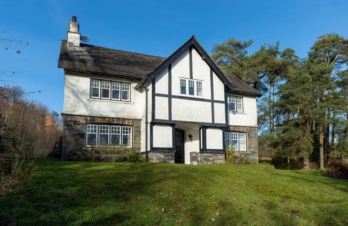 Torver Casa | Pass the Keys | Beautiful Detached Farm House Near Lake Coniston
