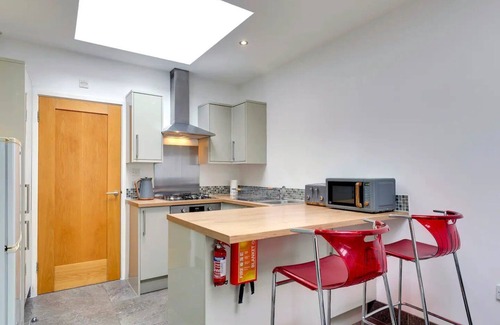 Mill Road Casa | Pass the Keys | Central & Modern Cabin on Mill Road
