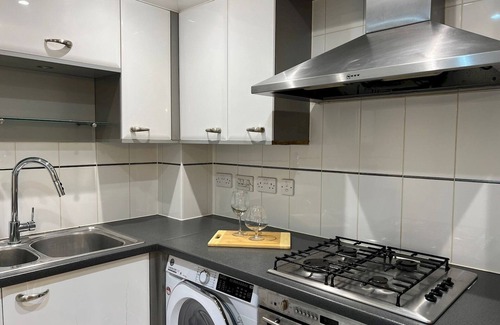 Edgware Apartamento | Pass the Keys | Central 2 Bed flat in Edgeware with Parking