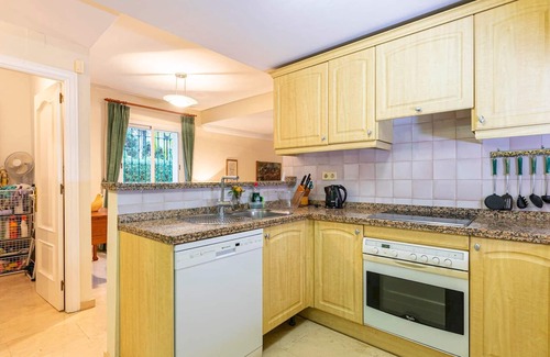 Urbanización Hacienda las Chapas Apartamento | Pass the Keys | Charming Andalusian Ground Floor with Patio