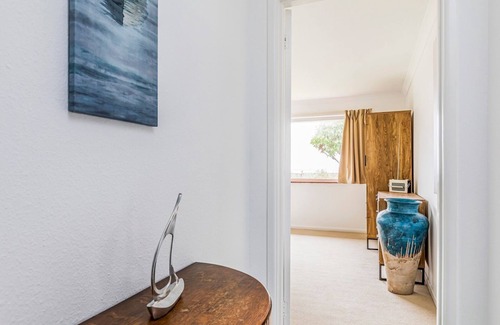 Emsworth Casa | Pass the Keys | Charming Harbourside Cottage
