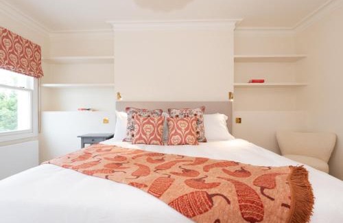 St. Helen's Apartamento | Pass the Keys Charming 3-Bedroom Flat in Iconic Notting Hill