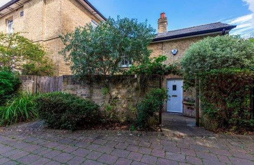 Cambridge Casa | Pass the Keys Charming Cottage in City Centre with Free parking