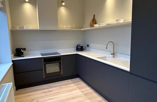 South Twickenham Apartamento | Pass the Keys | Chic, central loft-style studio