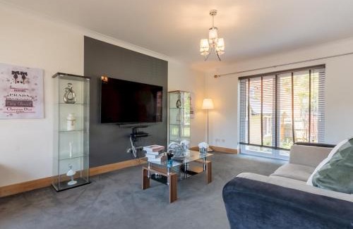 Basildon Casa | Pass the Keys Comfortable home Langdon Hills