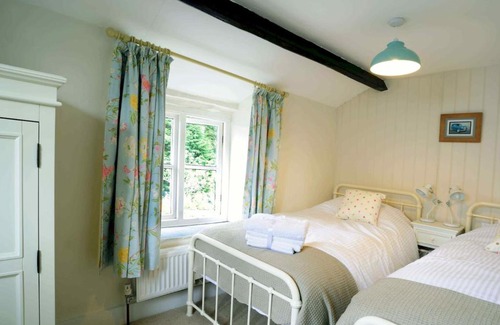 Hawkshead Casa | Pass the Keys Cosy 2 bed, 2 bath in rural Lake District
