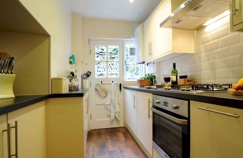Hawkshead Casa | Pass the Keys Cosy 2 bed, 2 bath in rural Lake District