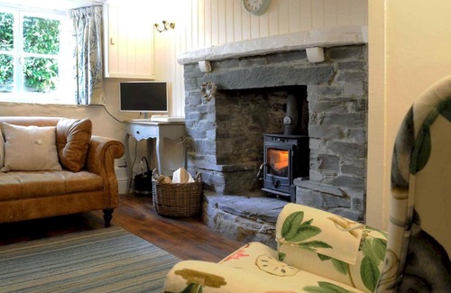 Hawkshead Casa | Pass the Keys Cosy 2 bed, 2 bath in rural Lake District