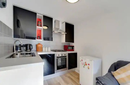 Cambridge Casa | Pass the Keys | Cosy Cabin in Central Cambridge Free Parking