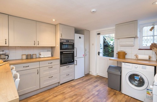 Craven Arms Casa | Pass the Keys | Cosy cottage hideaway set in beautiful countryside