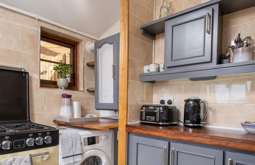 Nailsworth Casa | Pass the Keys | Cosy Cotswold cottage with stunning views
