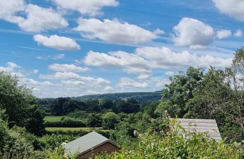 Ludwel Casa | Pass the Keys Cosy cottage with views over the Shropshire hills