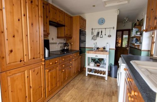 Ludwel Casa | Pass the Keys Cosy cottage with views over the Shropshire hills