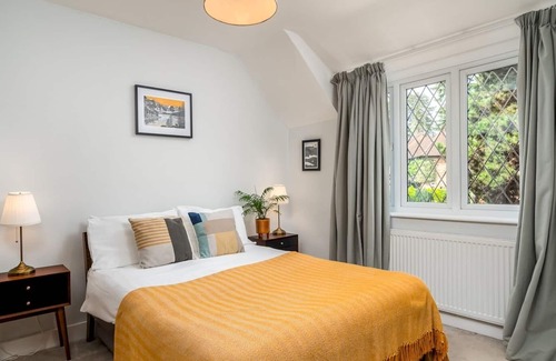 Chorleywood West Casa | Pass the Keys | Cosy 3 Bed Cottage in Chorleywood
