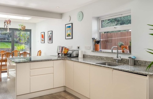 Chorleywood West Casa | Pass the Keys | Cosy 3 Bed Cottage in Chorleywood