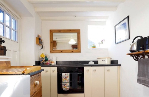 Corris Casa | Pass the Keys | Cosy Cottage in Corris One wellbehaved dog welcome