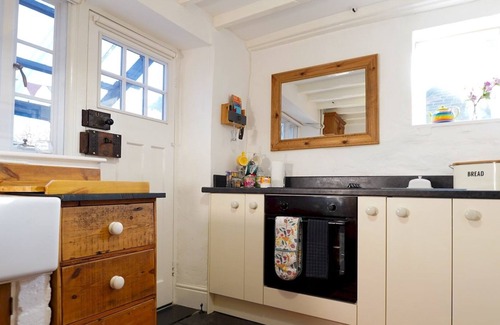 Corris Casa | Pass the Keys | Cosy Cottage in Corris One wellbehaved dog welcome