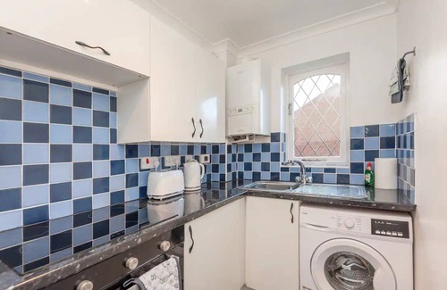 Beeston Apartamento | Pass the Keys | Cosy Haven next to White Rose Shopping Centre