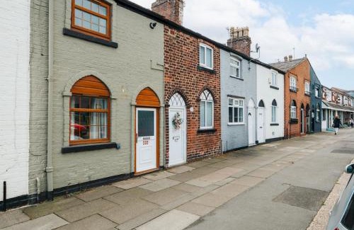 Knotty Ash Casa | Pass the Keys Cosy Liverpool Home. WiFi Parking Nr Alder Hey
