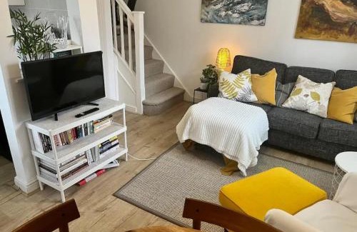 Borehamwood Casa | Pass the Keys Cosy One Bedroom House with Parking