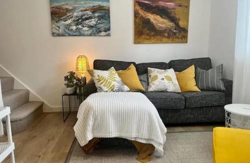 Borehamwood Casa | Pass the Keys Cosy One Bedroom House with Parking