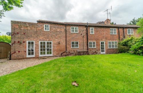 Wilford Casa | Pass the Keys Cozy 3-Bed Home with Garden Perfect for Relaxing Getaways