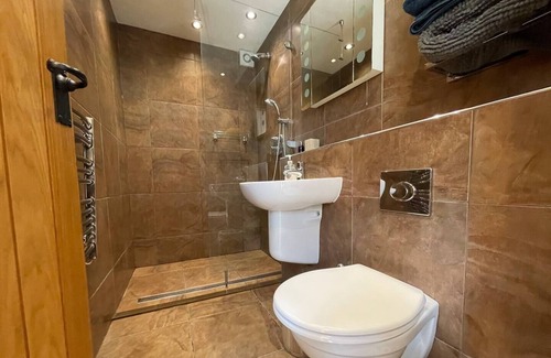 Hathersage Apartamento | Pass the Keys | Delightful & Dainty Vibrant Village for 2