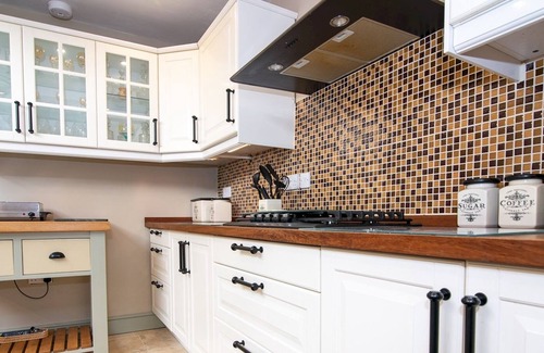 Evesham Casa | Pass the Keys | Elegant Home near Cotswolds
