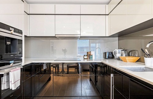 Vincent Square Apartamento | Pass the Keys | Elegant Riverside Stay