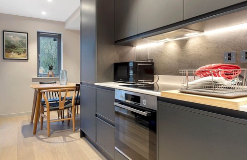 Backbarrow Apartamento | Pass the Keys | Exceptional 3 Bedroom River View Apartment