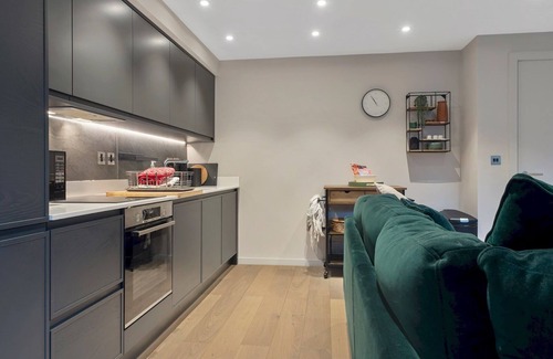 Backbarrow Apartamento | Pass the Keys | Exceptional 3 Bedroom River View Apartment