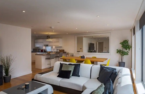 Birmingham City Centre Chalet De Esquí | Pass the Keys | Executive Penthouse | 2 Bed | Jewellery Quarter!