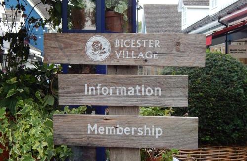 Bicester Casa | Pass the Keys Experience Bicester Village near our Spacious Home