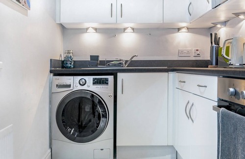 Belfast City Centre Casa | Pass the Keys | Exquisite 3 Floor Townhouse Perfect Location