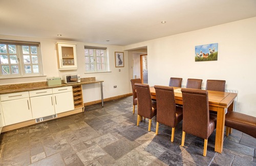 Newton On Trent Casa | Pass the Keys | Family home in the countryside
