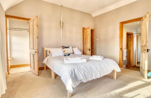 Newton On Trent Casa | Pass the Keys Family home in the countryside