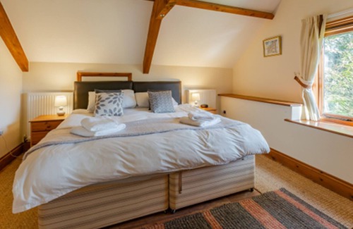 Aldborough Casa | Pass the Keys | Flint Lodge Spacious barn conversion
