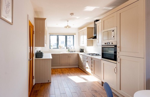 Hawkwell Casa | Pass the Keys | Hawkwell Retreat 5 Bedroom home | Hockley
