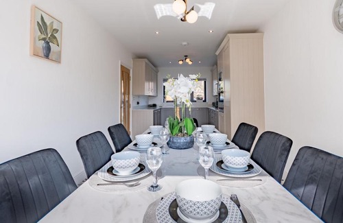 Hawkwell Casa | Pass the Keys Hawkwell Hideaway Large 4 bedroom Home Hockley