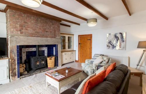 Stanley Casa | Pass the Keys Humber View - Countryside Views Comfy Cottage