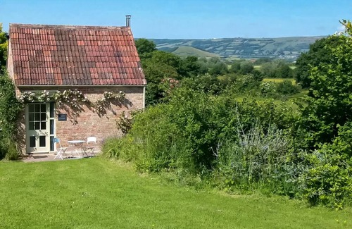 Wedmore Cabaña | Pass the Keys | Ian's Cottage, Wedmore - country cottage for two
