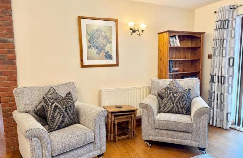 Mumbles Casa | Pass the Keys Kiln Cottage Langland home