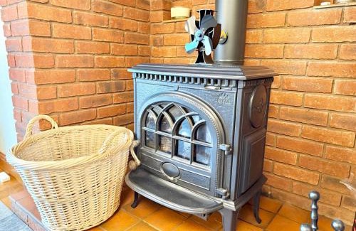 Mumbles Casa | Pass the Keys Kiln Cottage Langland home