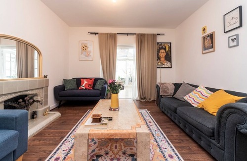 Barnehurst Casa | Pass the Keys | Luxurious and Spacious 3 Bed Home Away From Home